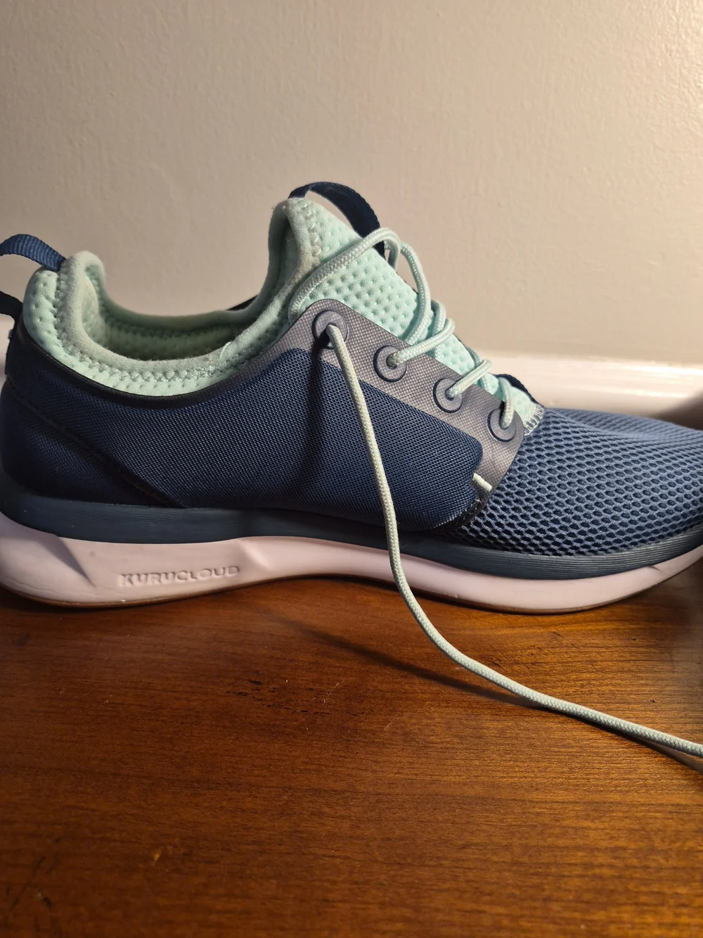 KURU Women's Navy and Mint Athletic Sneakers Size 10M
